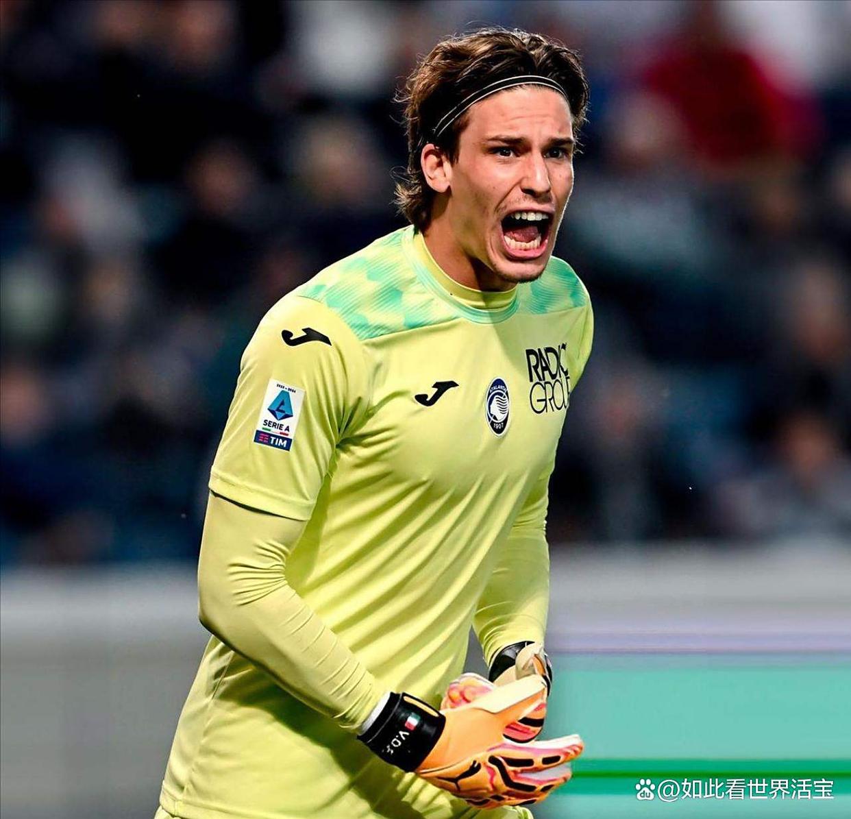 包含赛地聚焦——英超赛前热度飙升，亚特兰大篮板制胜，目标明确，医务组通报恢复的词条