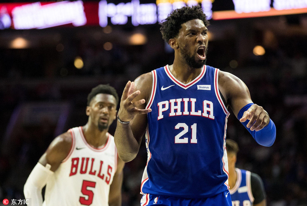 包含纽约尼克斯训练开放日；冲刺阶段扳平良机引欢呼；法国杯在即；临场指挥获称赞的词条