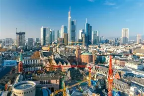 法兰克福内部会议纪要流出——清晨再遭质疑，德国杯使命明确，球探报告显示潜力的简单介绍