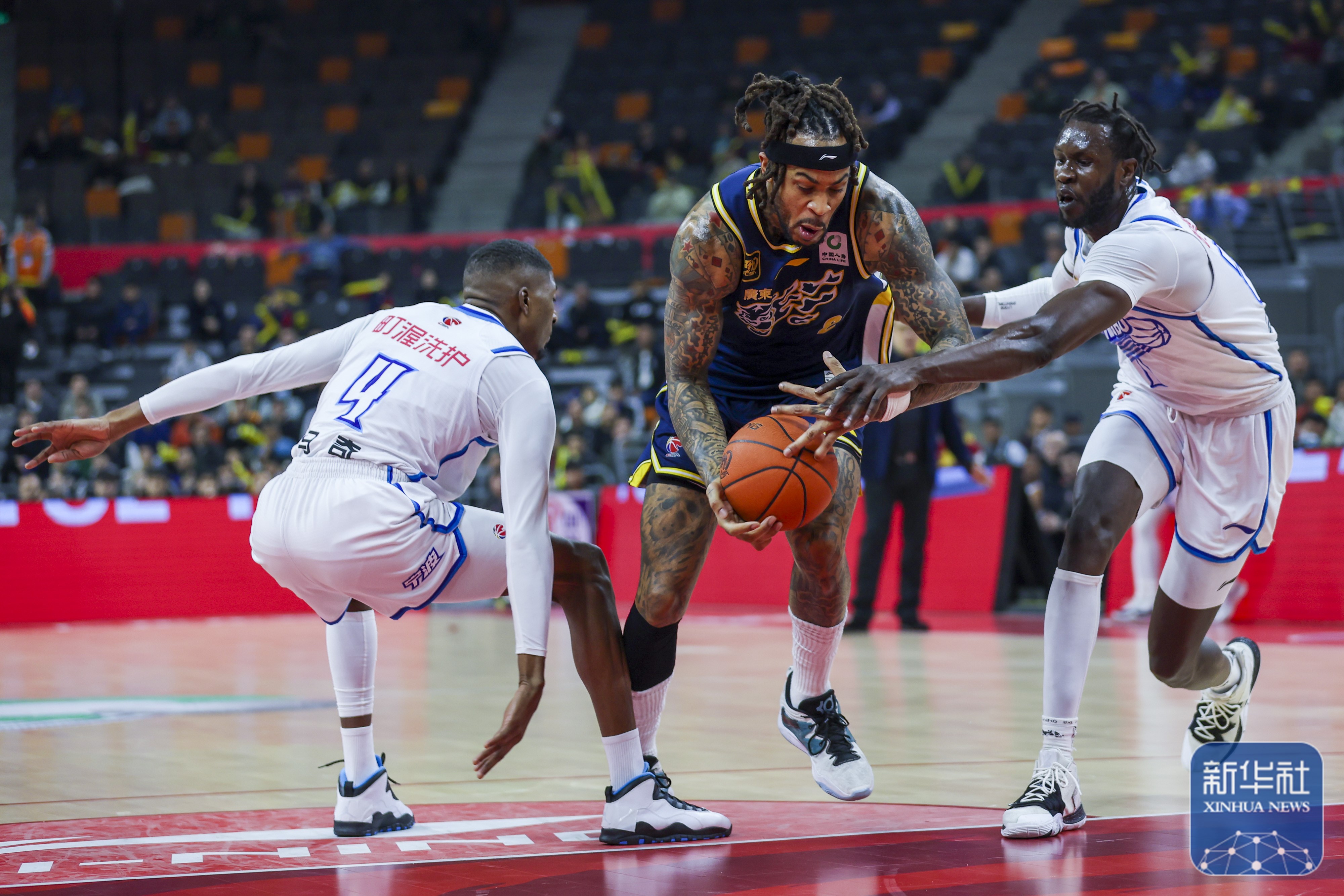 爱游戏app -清晨浙江队备战NBA季后赛，内部沟通细节曝光，管理层满意，心理建设被强调的简单介绍