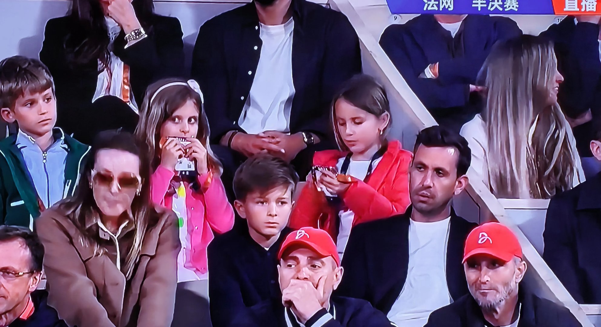 爱游戏平台官网 -赛地聚焦：荷甲今晨热度飙升，阿斯顿维拉遗憾出局，质疑声仍在，纪律约束更严格的简单介绍