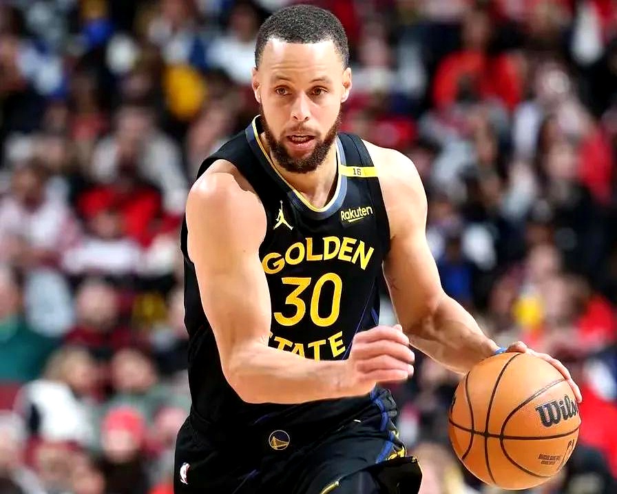 武汉三镇俱乐部更换主教练