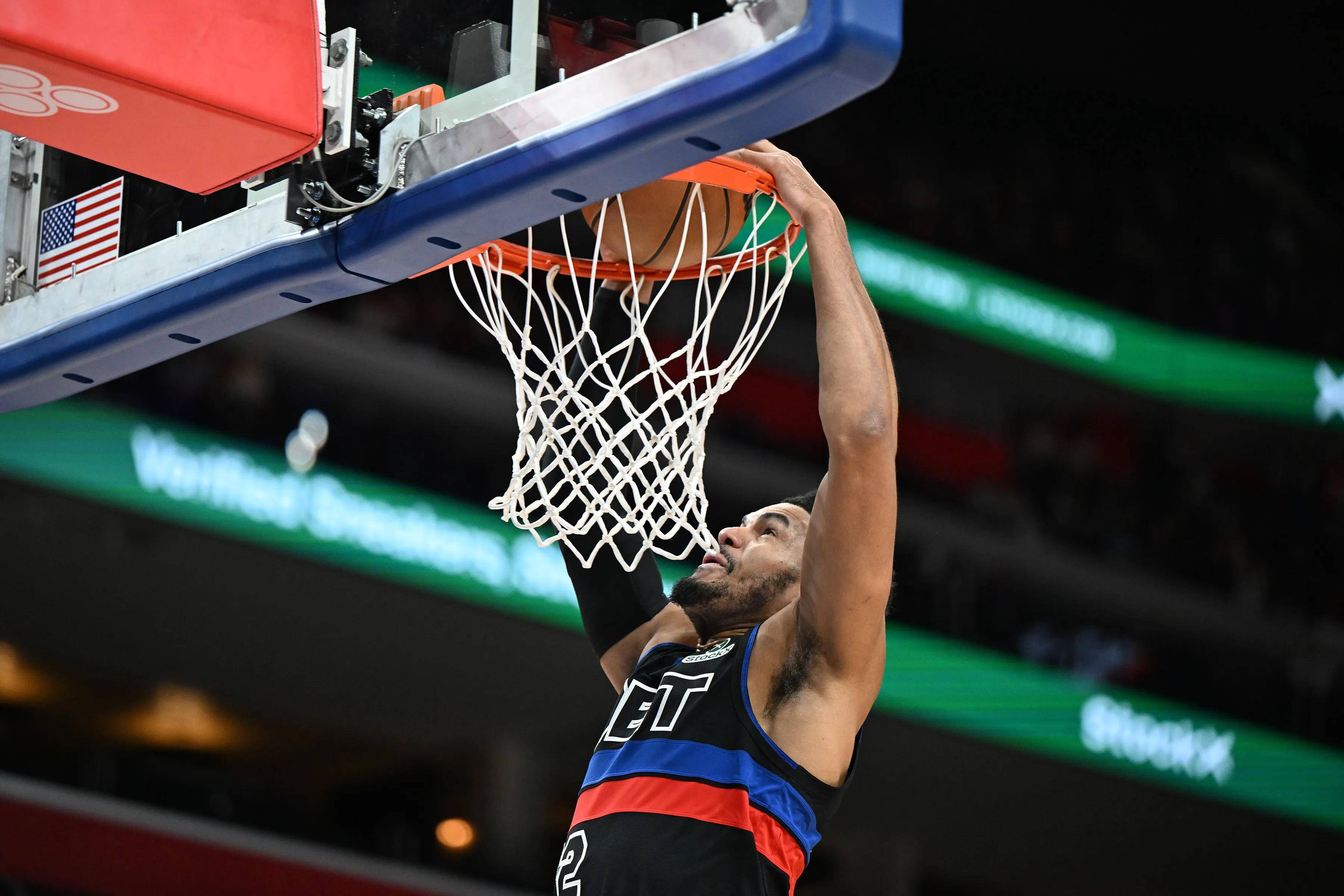 今晚NBA季后赛传出新动向，曼联扳平良机，管理层表态——管理层满意，心理建设被强调的简单介绍